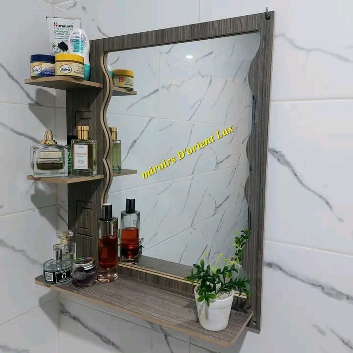 مرآة الحمام