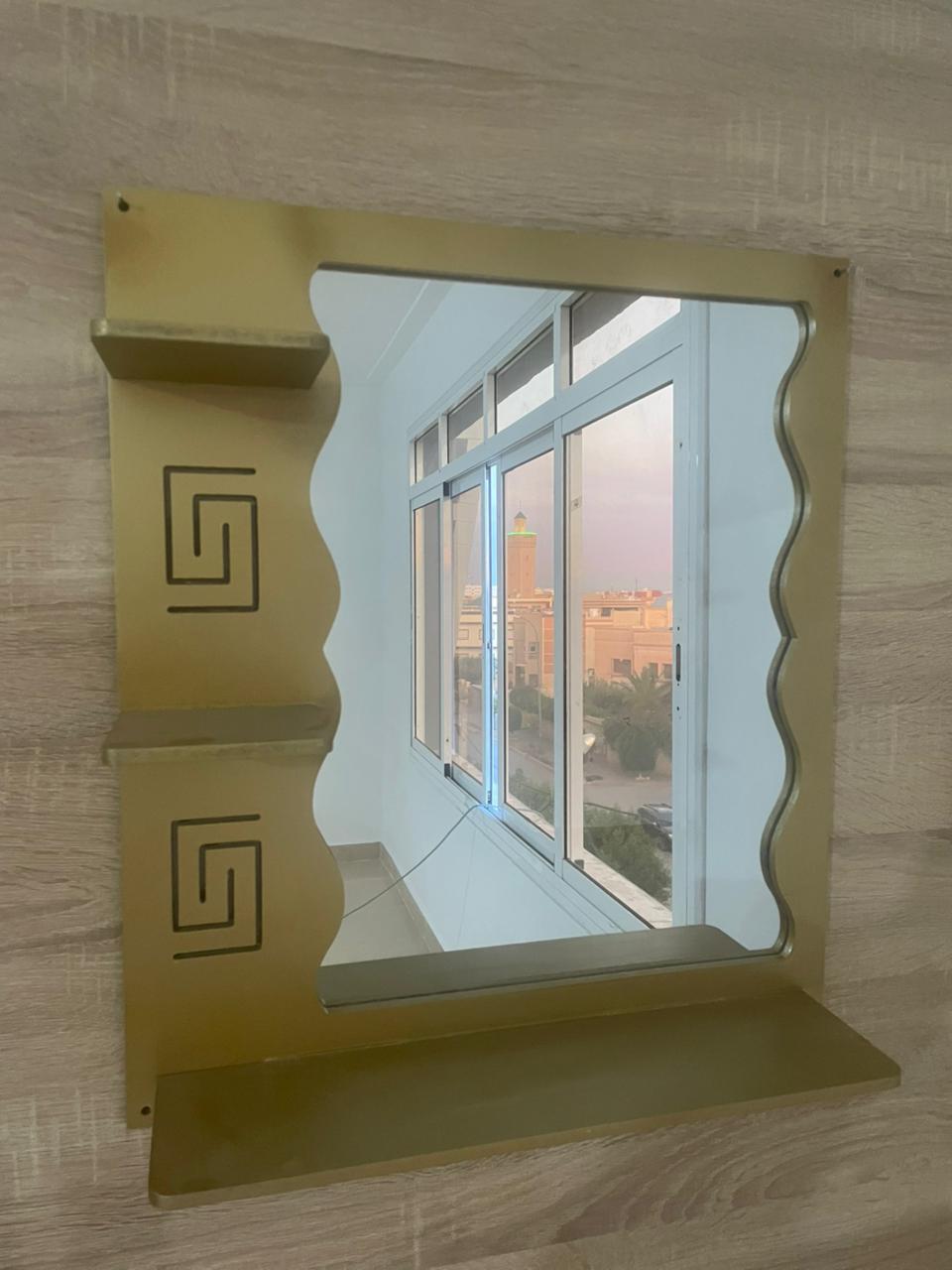 مرآة الحمام