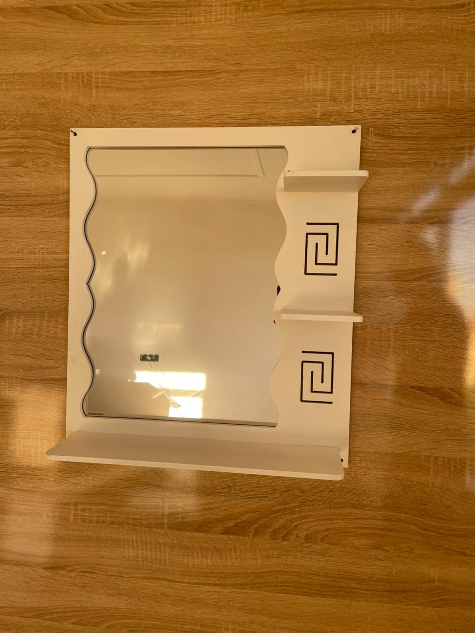 مرآة الحمام